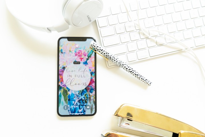 Life in Full Bloom Lock Screen&nbsp;Freebie!